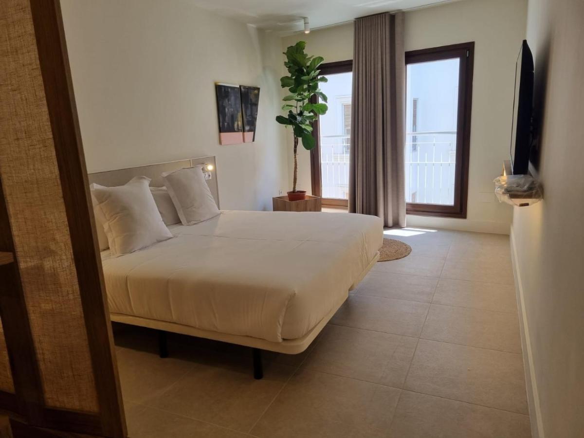 Reina Victoria Velazquez Apartment Alicante Ngoại thất bức ảnh