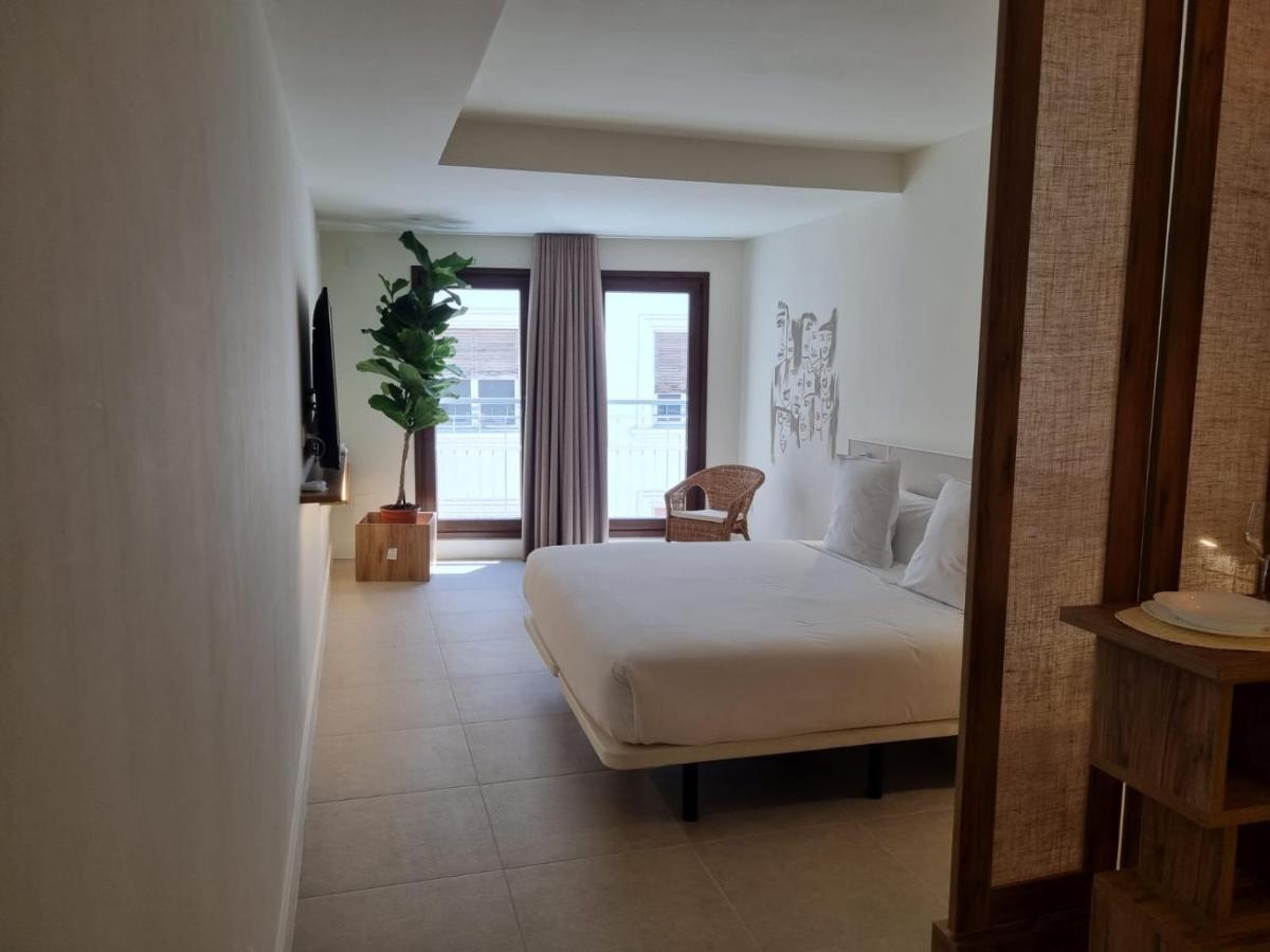 Reina Victoria Velazquez Apartment Alicante Ngoại thất bức ảnh