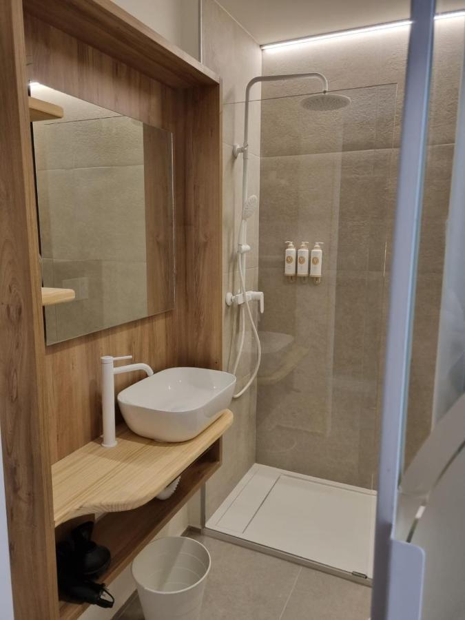 Reina Victoria Velazquez Apartment Alicante Ngoại thất bức ảnh