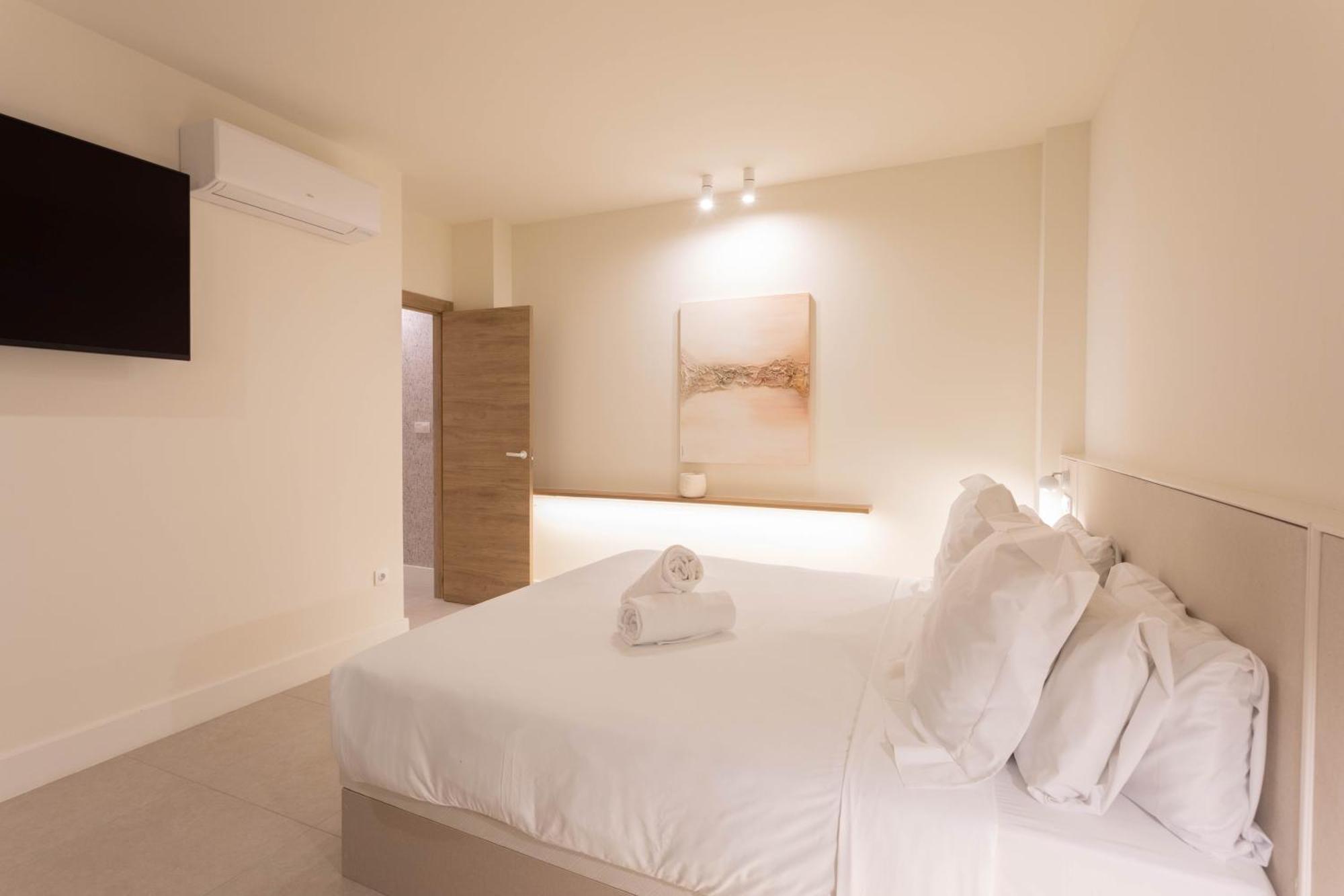 Reina Victoria Velazquez Apartment Alicante Ngoại thất bức ảnh