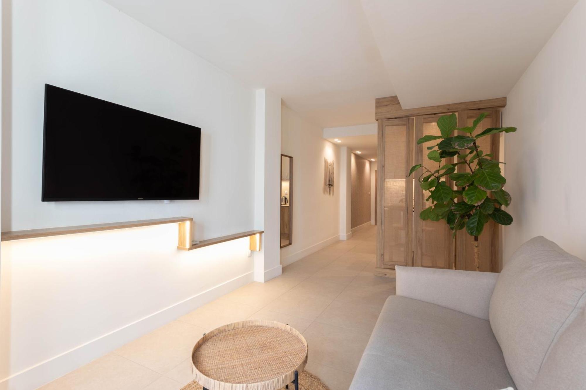 Reina Victoria Velazquez Apartment Alicante Ngoại thất bức ảnh