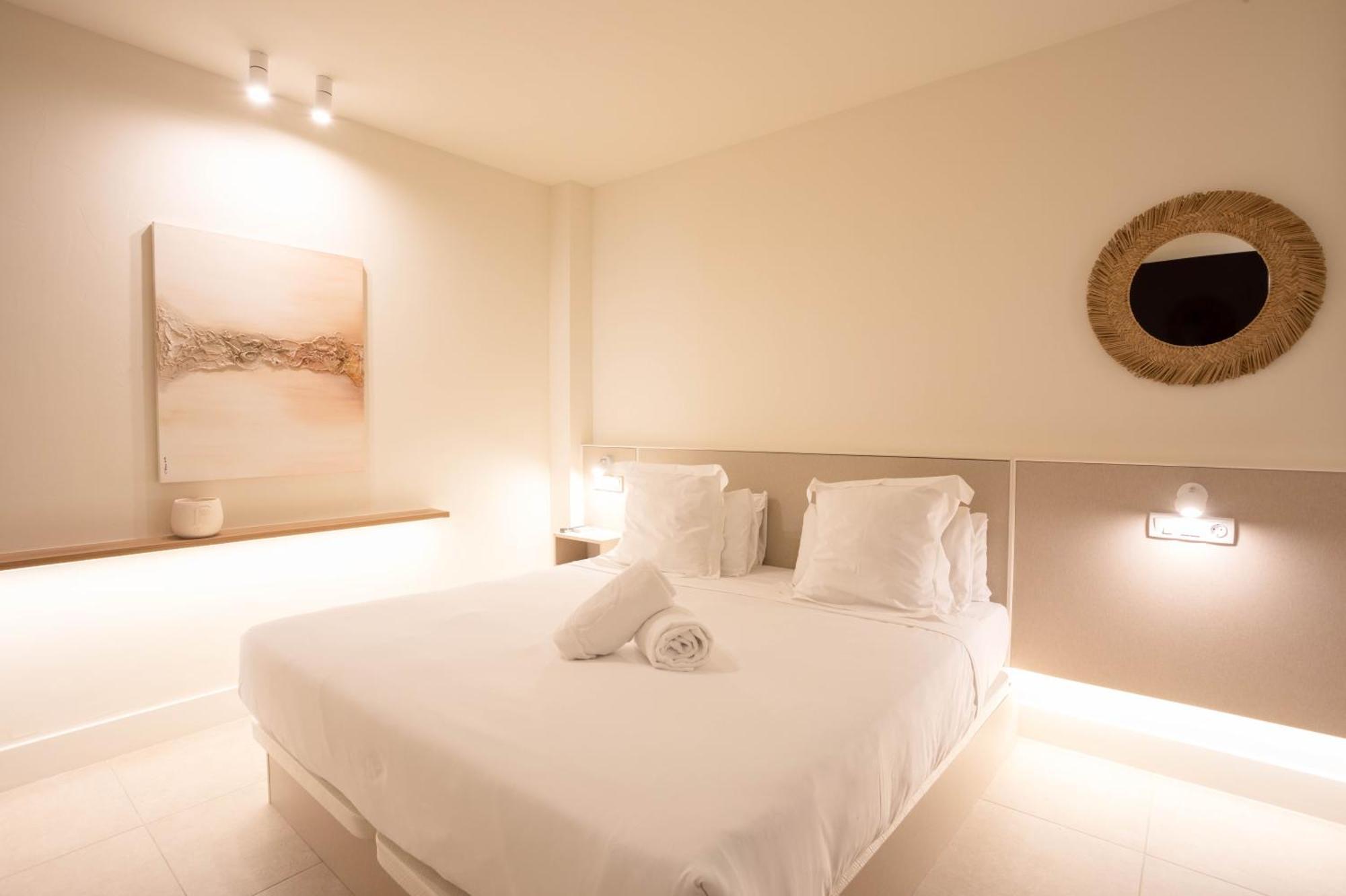 Reina Victoria Velazquez Apartment Alicante Ngoại thất bức ảnh
