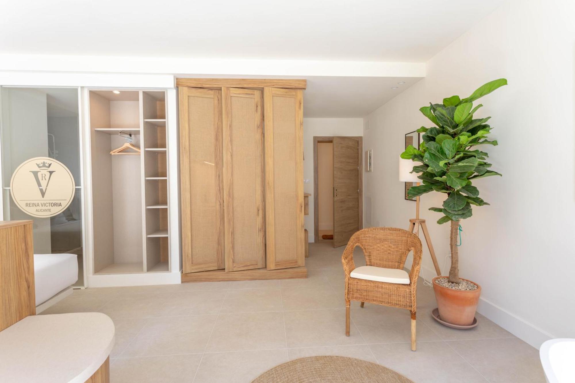 Reina Victoria Velazquez Apartment Alicante Ngoại thất bức ảnh