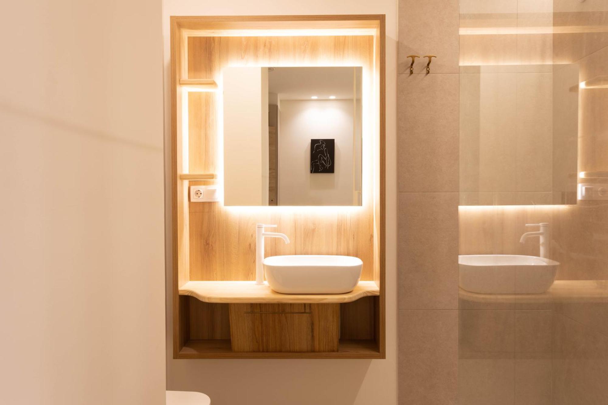 Reina Victoria Velazquez Apartment Alicante Ngoại thất bức ảnh