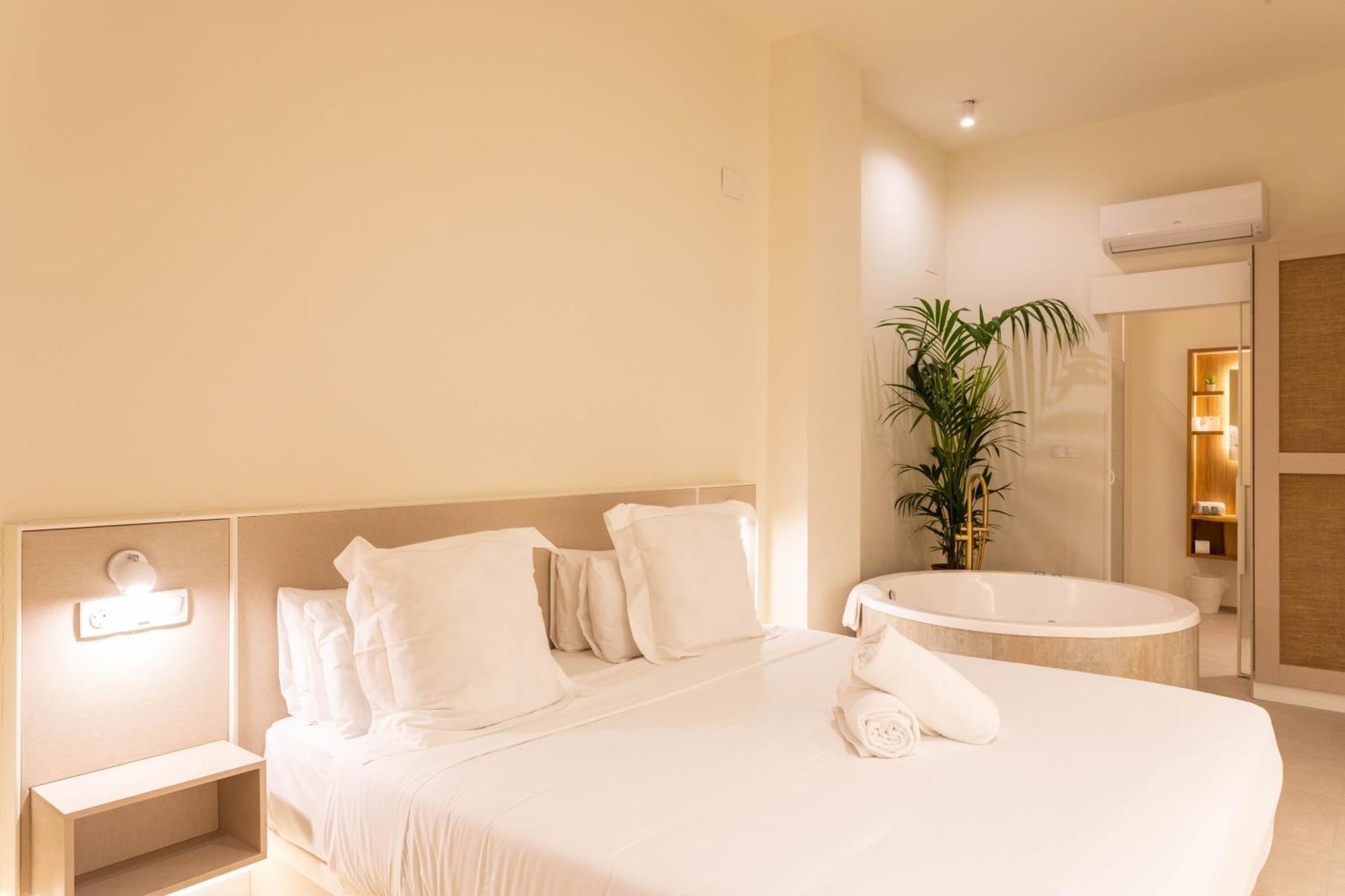Reina Victoria Velazquez Apartment Alicante Ngoại thất bức ảnh