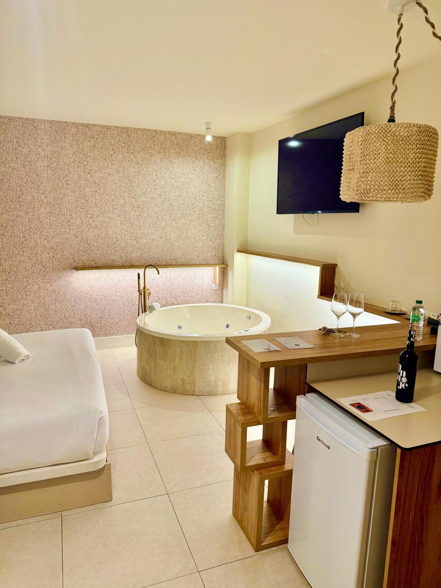 Reina Victoria Velazquez Apartment Alicante Ngoại thất bức ảnh