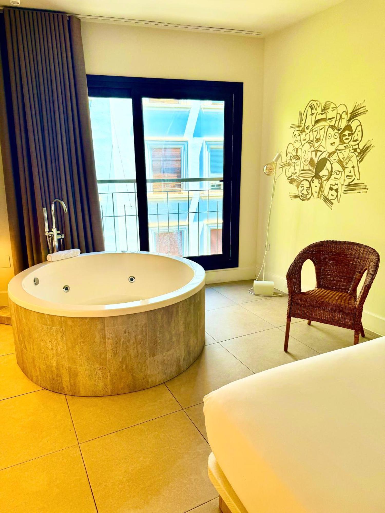 Reina Victoria Velazquez Apartment Alicante Ngoại thất bức ảnh