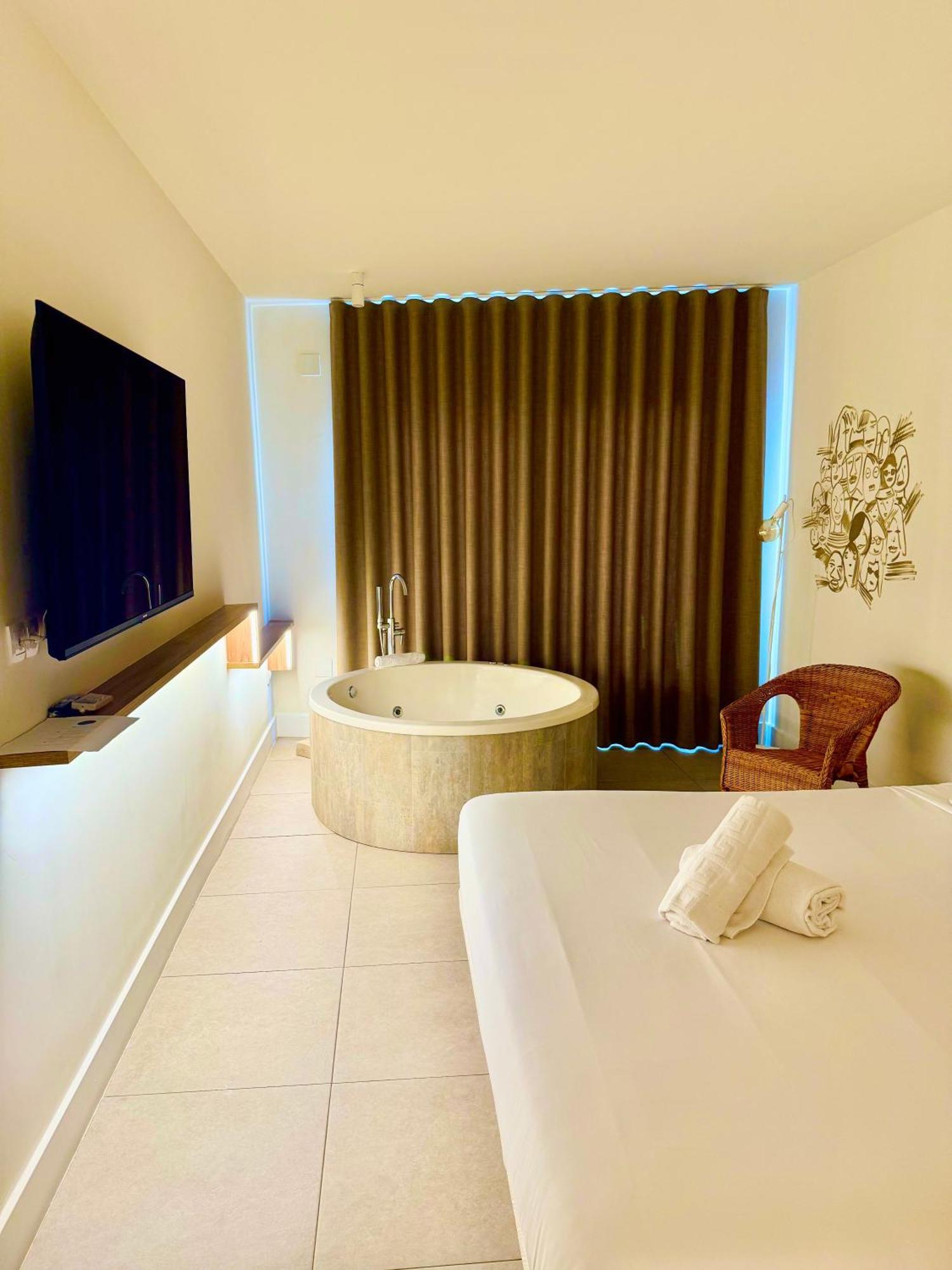 Reina Victoria Velazquez Apartment Alicante Ngoại thất bức ảnh