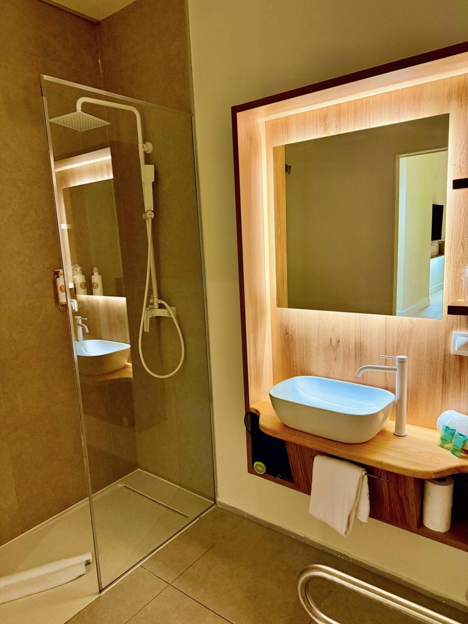 Reina Victoria Velazquez Apartment Alicante Ngoại thất bức ảnh