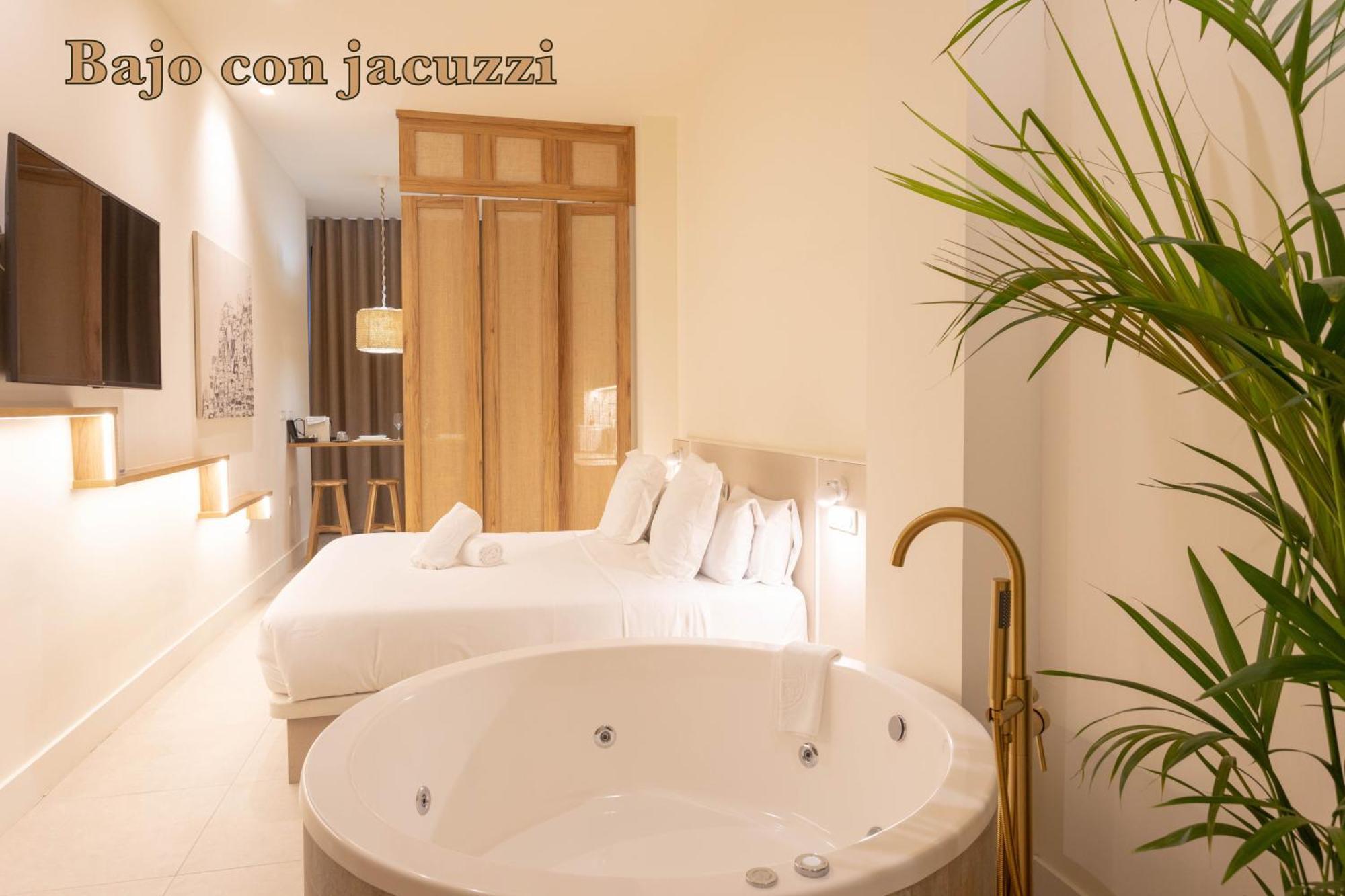 Reina Victoria Velazquez Apartment Alicante Ngoại thất bức ảnh